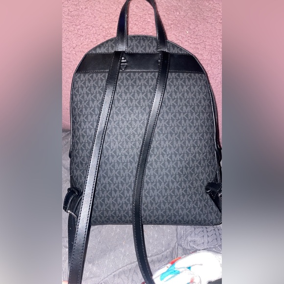 Full size brand new MK Book bag - Picture 6 of 9